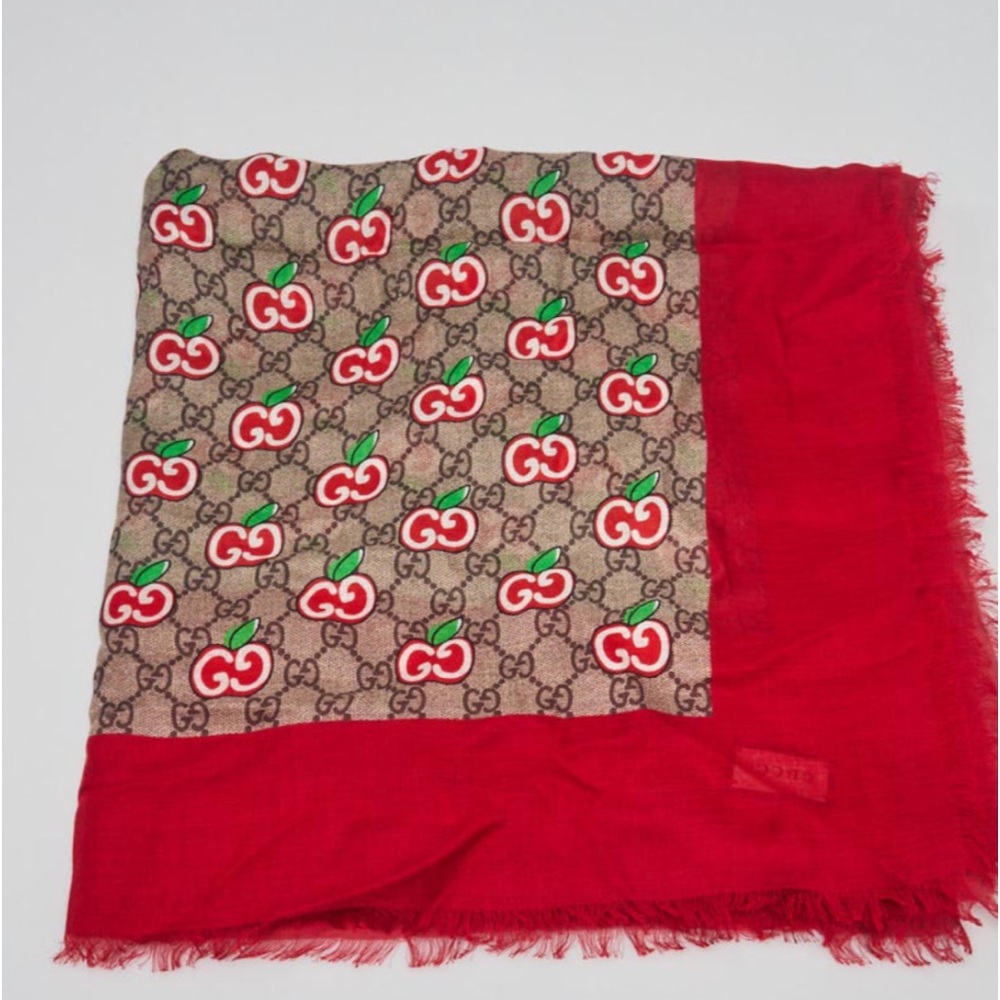 Gucci large scarf/shawl NWT - Picture 10 of 13